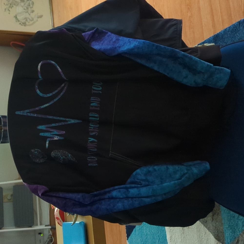 Pull over hoodie